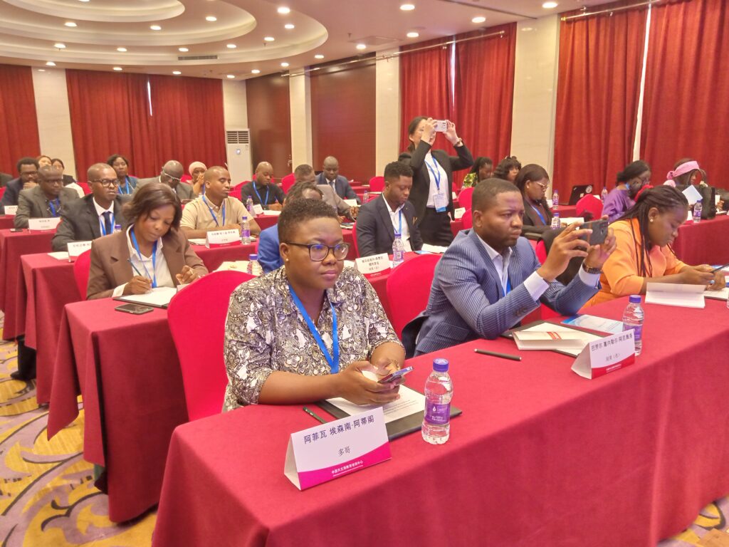 CHINE/AFRIQUE : CLOTURE DU SEMINAIRE DES JOURNALISTES AFRICAINS A PEKIN  SUR UNE NOTE DE SATISFACTION 