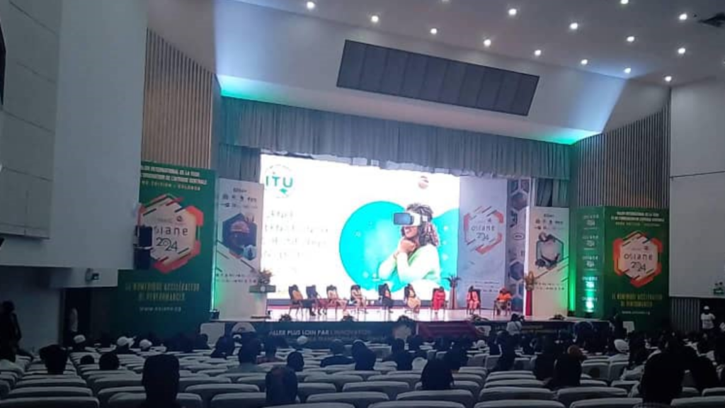 CONGO/OSIANE : LES  JEUNES FILLES SENSIBILISEES SUR LES METIERS DU NUMERIQUE