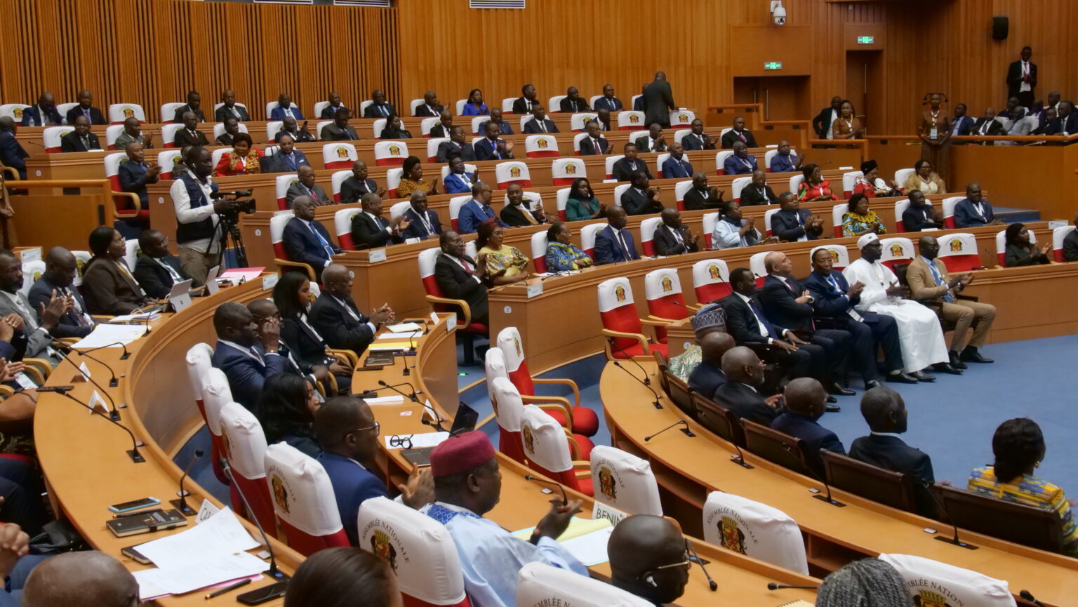 FRANCOPHONIE : L’ASSEMBLÉE PARLEMENTAIRE ADOPTE UNE FEUILLE DE ROUTE POUR LA PAIX À L’EST DE LA RDC