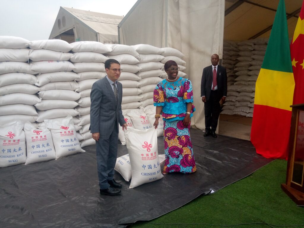CONGO BZV : LA CHINE FAIT DON DE 930 TONNES DE RIZ AU CONGO POUR SOUTENIR LA SECURITE ALIMENTAIRE