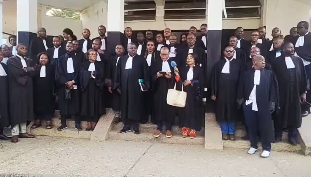 CONGO/ARRESTATION DE MAÎTRE BOB KABEN MASSOUKA: LES BARREAUX DE BRAZZAVILLE ET DE POINTE-NOIRE SUSPENDENT LEURS ACTIVITÉS