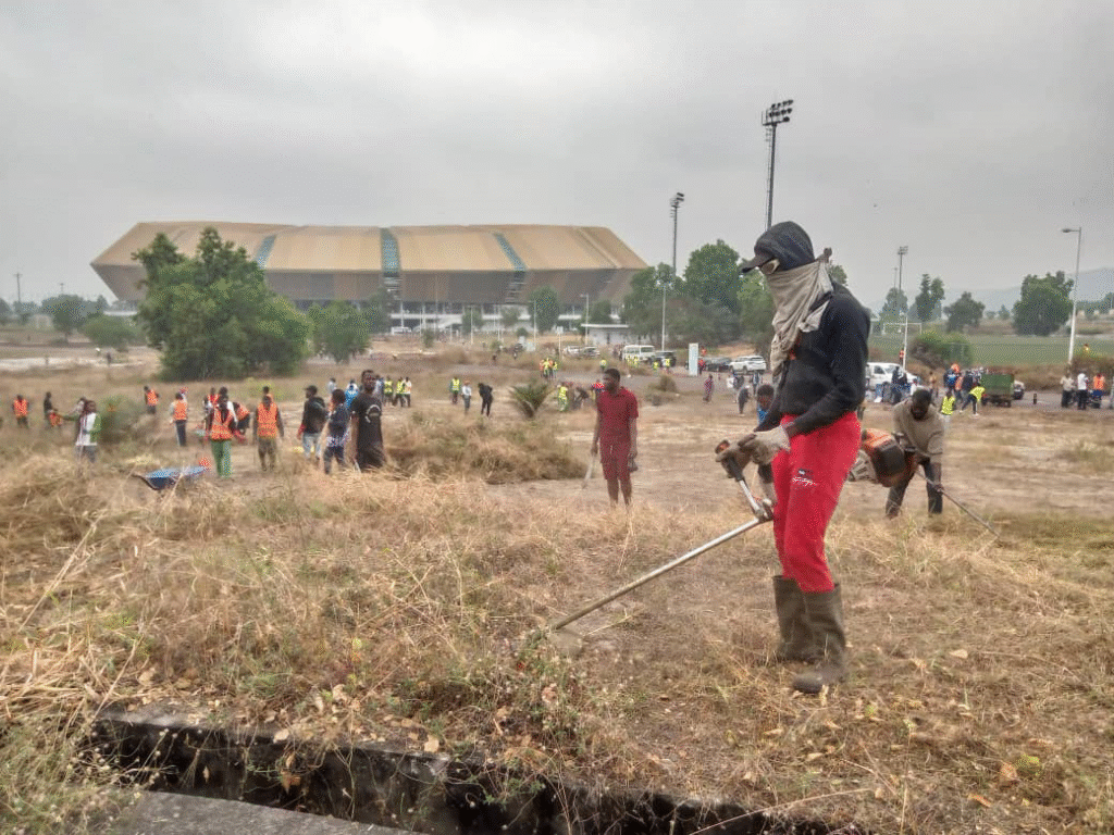 CONGO BZV : LE COMPLEXE SPORTIF DE KINTELE CIBLE PAR L’OPERATION ASSAINISSEMENT DU PREMIER SAMEDI DU MOIS D’AOUT