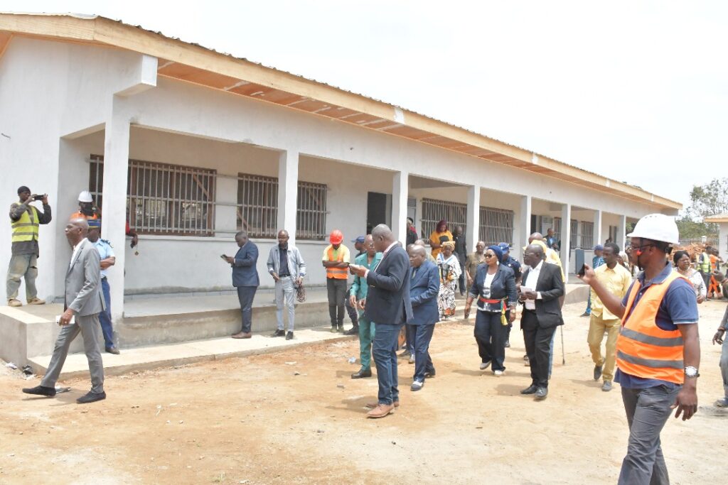 CONGO/MOUYONDZI : L’ÉCOLE PRIMAIRE  DE KAYES SE MÉTAMORPHOSE POUR OFFRIR UN MEILLEUR CADRE D’APPRENTISSAGE AUX ÉLÈVES