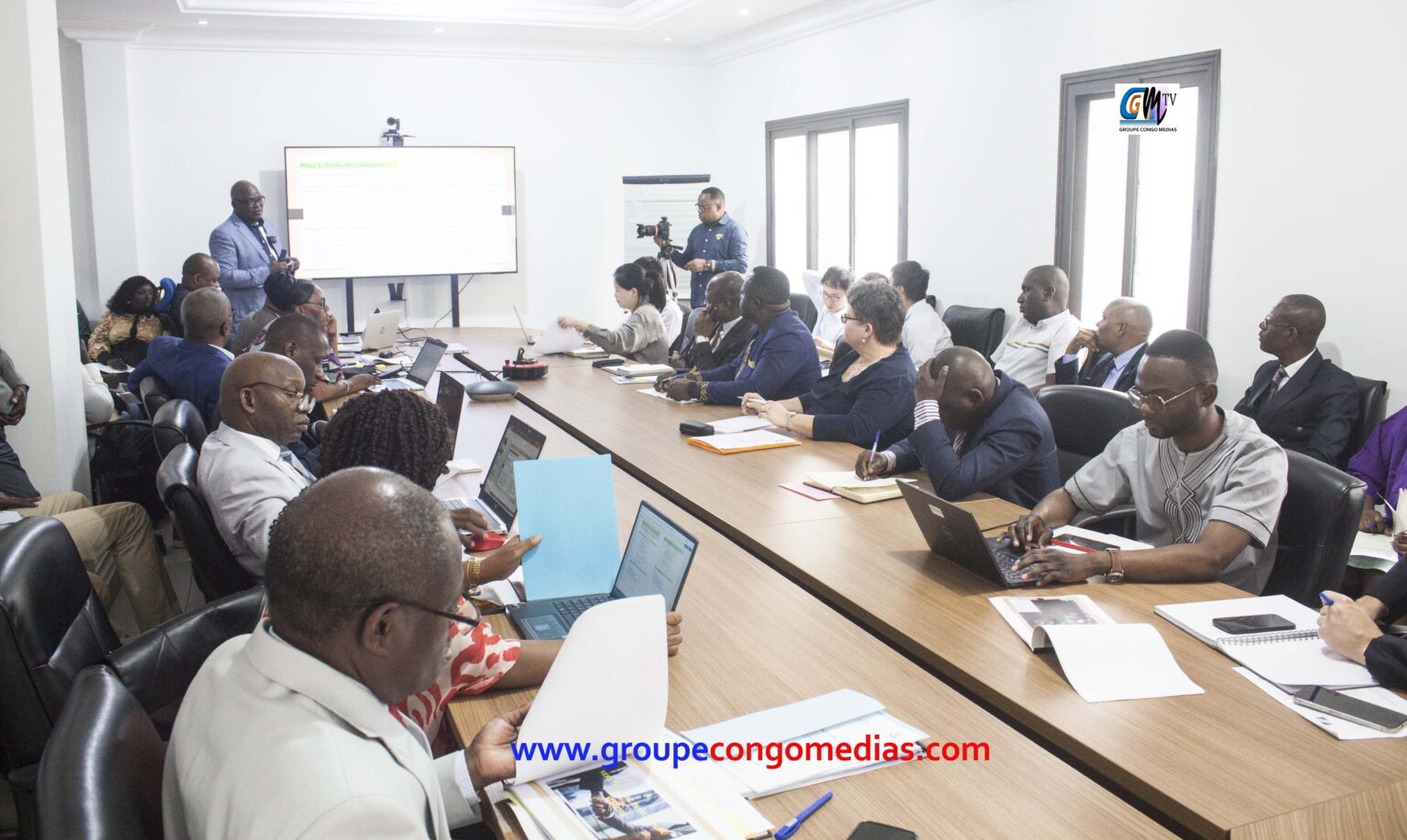 CONGO/NAVIGATION : LA RÉHABILITATION DU PORT DE YORO AU CŒUR D’UNE CONSULTATION STRATÉGIQUE CONGO/NAVIGATION : LA RÉHABILITATION DU PORT DE YORO AU CŒUR D’UNE CONSULTATION STRATÉGIQUE