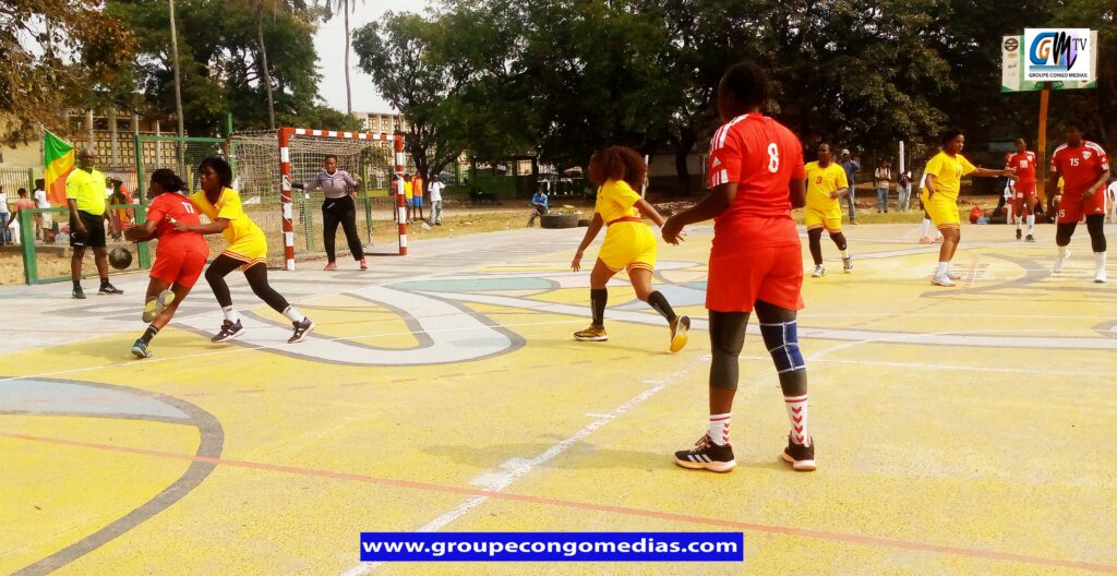 CONGO/GALA DE HANDBALL: LE SQUARE DE GAULLE TRANSFORMÉ EN UNE VÉRITABLE ARÈNE POPULAIRE CONGO/GALA DE HANDBALL: LE SQUARE DE GAULLE TRANSFORMÉ EN UNE VÉRITABLE ARÈNE POPULAIRE