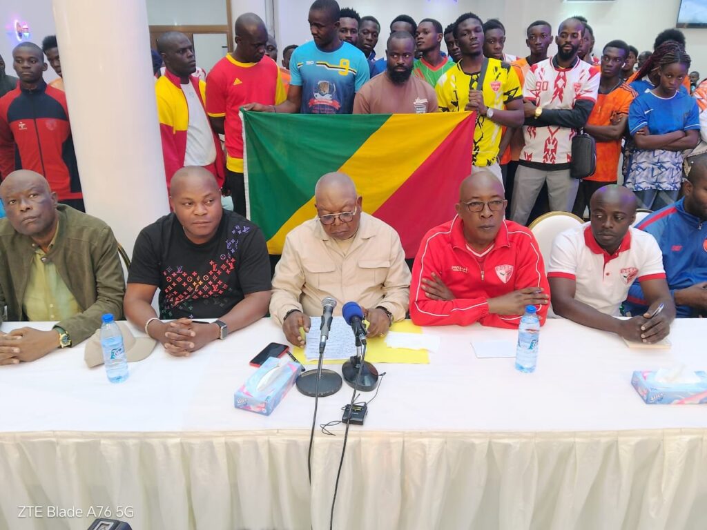 CONGO BZV / HANDBALL : LES CLUBS DE BRAZZAVILLE AFFILIES A LA DYNAMIQUE REPONDENT ENERGIQUEMENT AU MINISTRE DES SPORTS CONGO BZV / HANDBALL : LES CLUBS DE BRAZZAVILLE AFFILIES A LA DYNAMIQUE REPONDENT ENERGIQUEMENT AU MINISTRE DES SPORTS