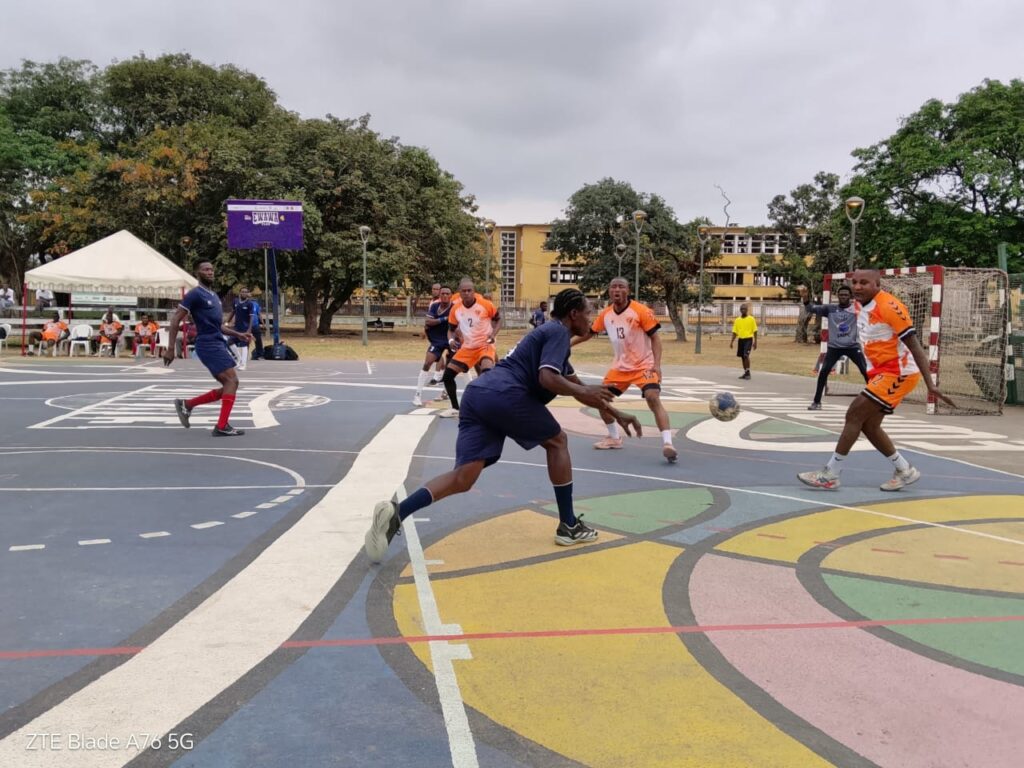 CONGO BZV / HANDBALL : LA 19 EME JOURNEE DU GALA A TENU TOUTES SES PROMESSES CONGO BZV / HANDBALL : LA 19 EME JOURNEE DU GALA A TENU TOUTES SES PROMESSES