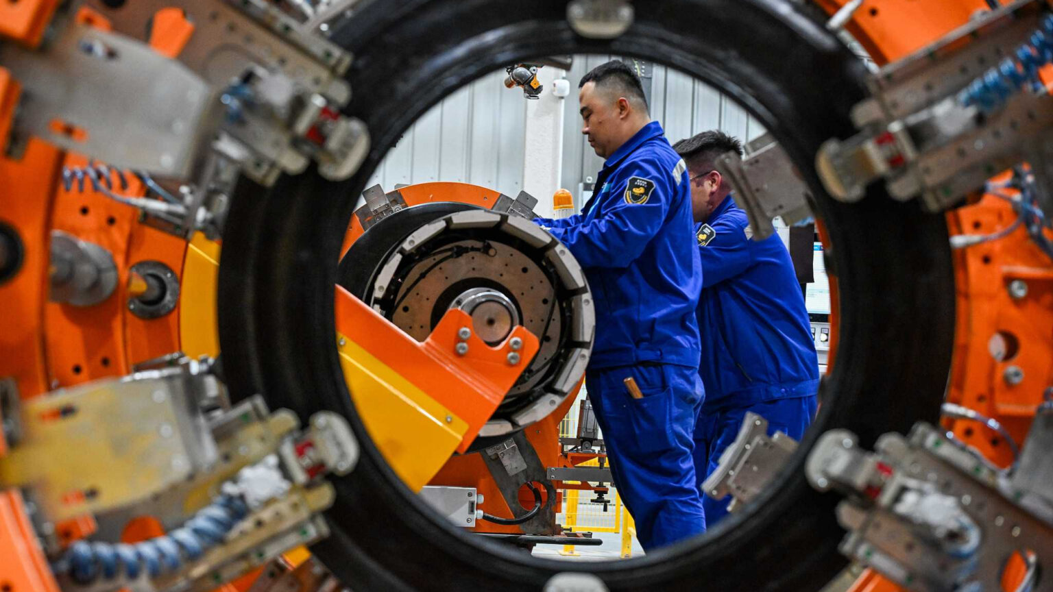 LE PIB CHINOIS AFFICHE UNE CROISSANCE DE 4,6 % AU COURS DES TROIS PREMIERS TRIMESTRES